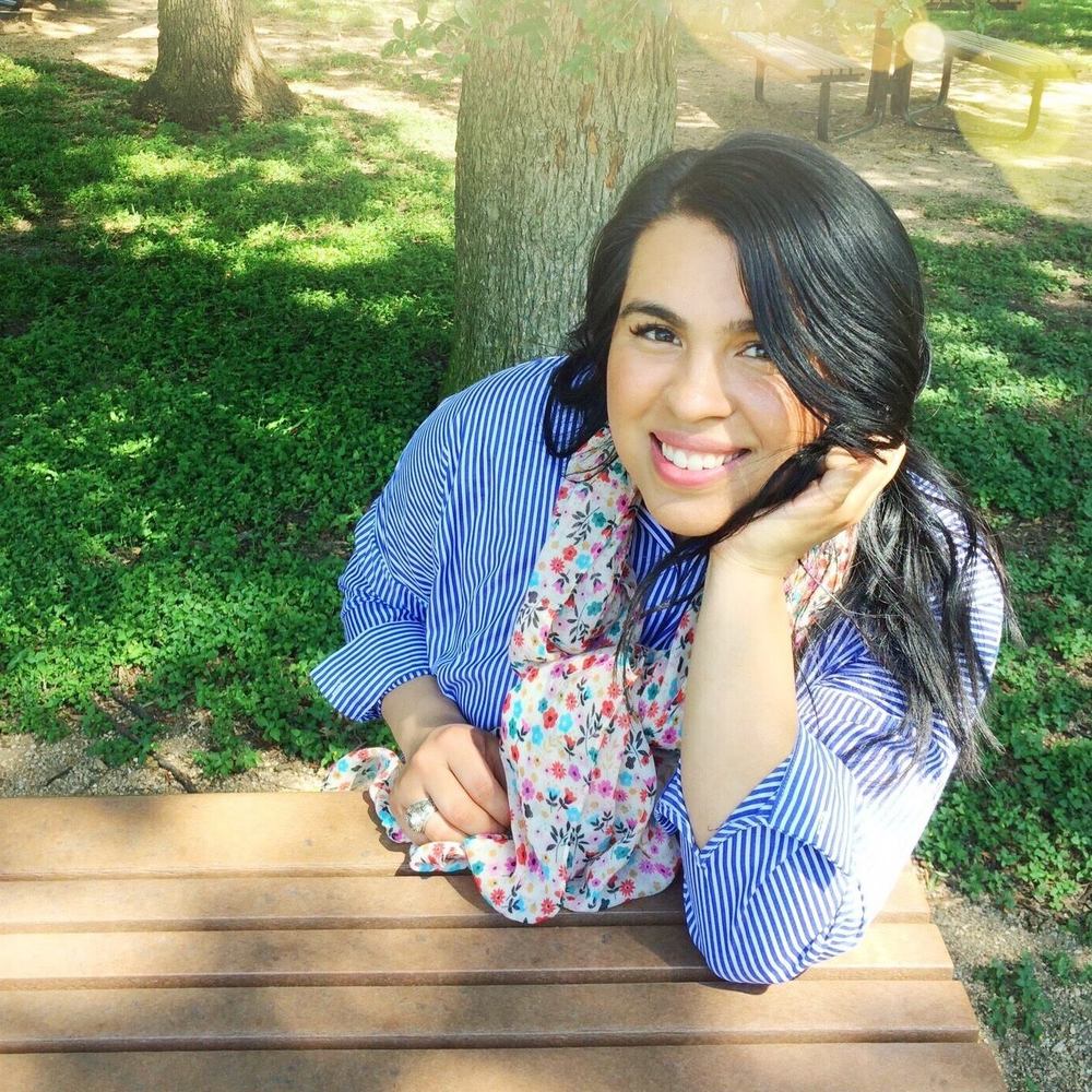 Meet your Posher, Damaris